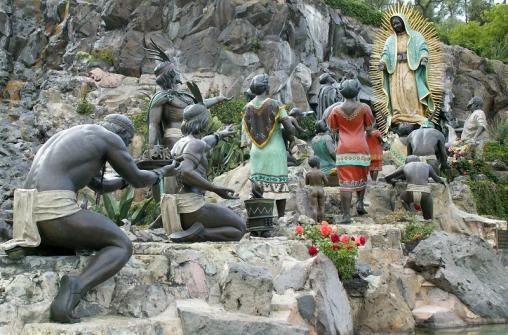 Обзорная экскурсия по городу, Теотиуакан и Собор Девы Марии Гваделупской