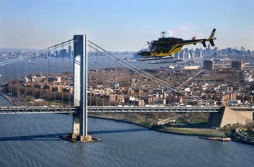 Вертолет над Манхэттеном